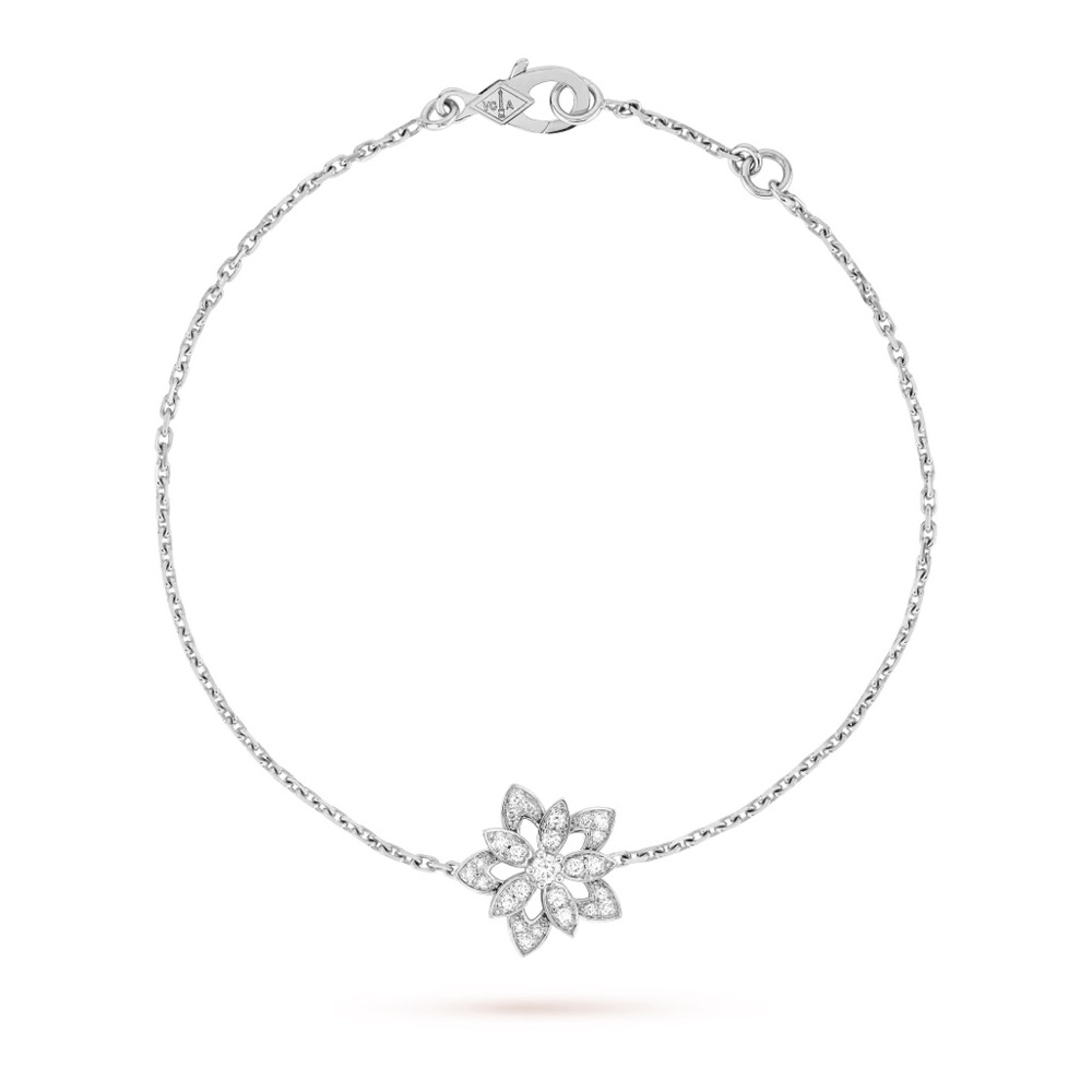 Van Cleef & Arpels VCA Lotus bracelet with box - Authenticated, no certificate